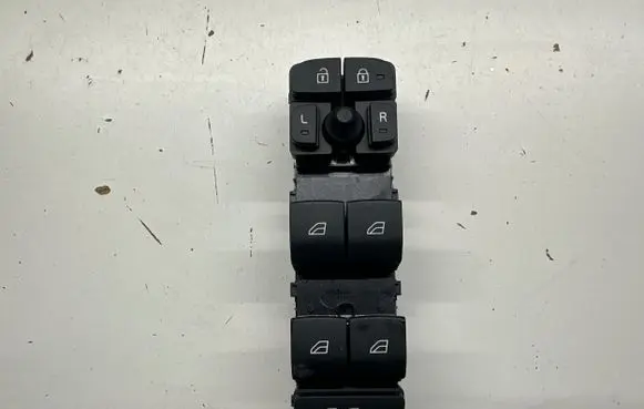 Volvo XC40 Electric window control switch 32319765 P32399765