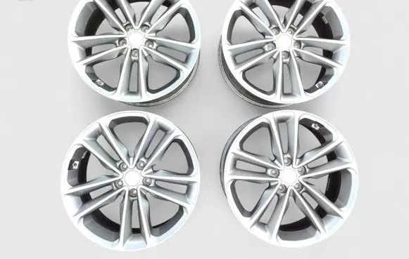 Hyundai Santa Fe R19 alloy rim 