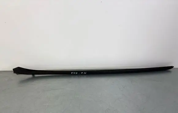 Windshield trim