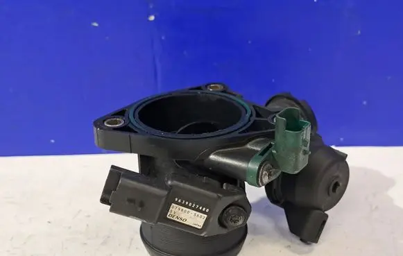 Volvo V50 Throttle valve 31293233 0798005602