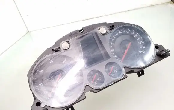 Volkswagen PASSAT B6 Speedometer (instrument cluster) A2C53194181