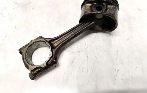 Audi A4 S4 B5 8D Piston with connecting rod 058