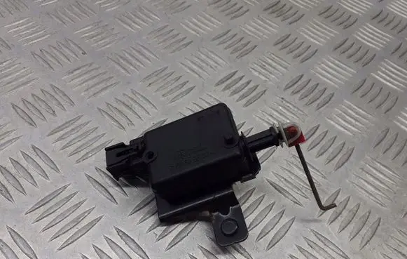 Dacia Sandero Shock absorber/damper mounting bracket 