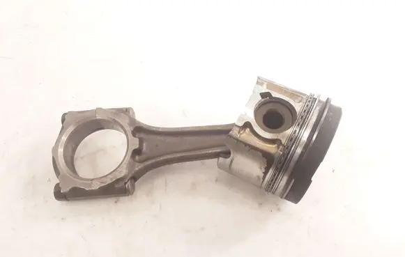 Opel Meriva A Piston with connecting rod P885 Z17DTH