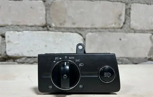 Mercedes-Benz E W211 Light switch 2115450104