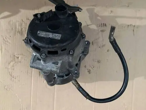 Porsche Cayenne (92A) Generator/alternator 94860302500 LR1190925 14V190A