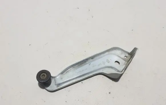Dacia Dokker Sliding door upper roller guide/hinge 777957489R