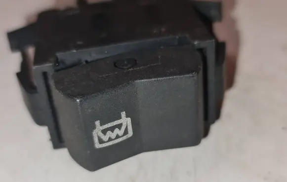 Volkswagen Golf I Windscreen/window heater switch 321959621