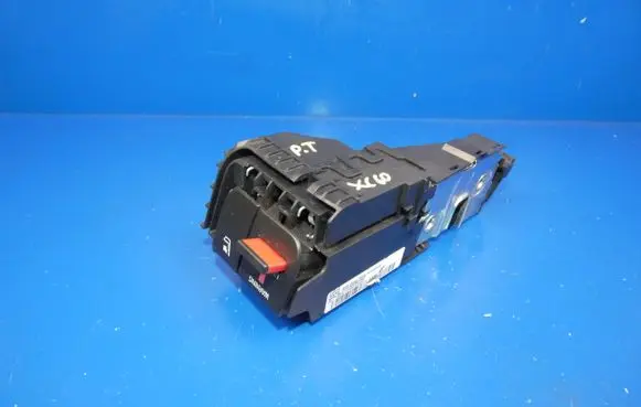 Volvo XC60 Seat back rest lock catch 214310