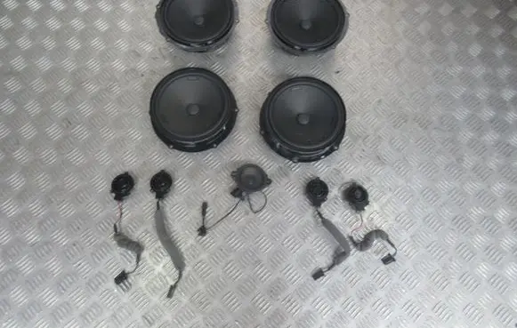 Volkswagen Multivan T5 Audio system kit 5NA035454