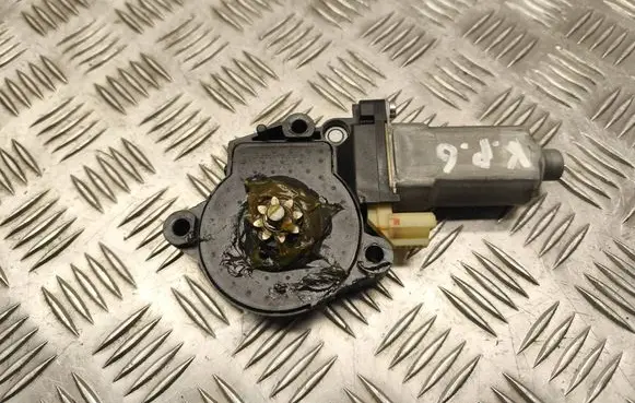 Hyundai Tucson JM Rear door window regulator motor 3130034192