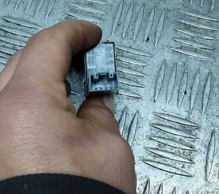 Skoda Octavia Mk2 (1Z) Electric window control switch 1Z0959856