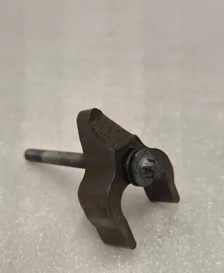 BMW 1 F20 F21 Fuel Injector clamp holder 7809798