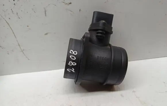 Volkswagen Golf V Mass air flow meter 0281002531 038906461B