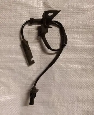 BMW 3 E90 E91 ABS brake wheel speed sensor 6762465