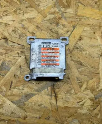 Suzuki Grand Vitara II Airbag control unit/module 3891065J40