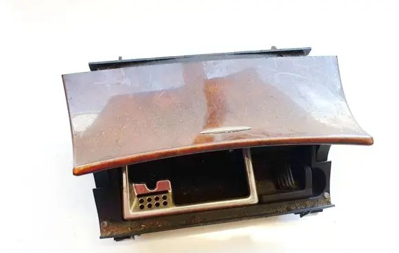 Mercedes-Benz E W211 Car ashtray a2116802852