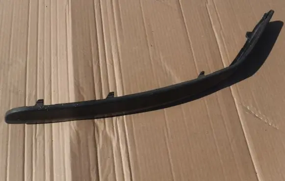 Skoda Fabia Mk2 (5J) Front bumper splitter molding