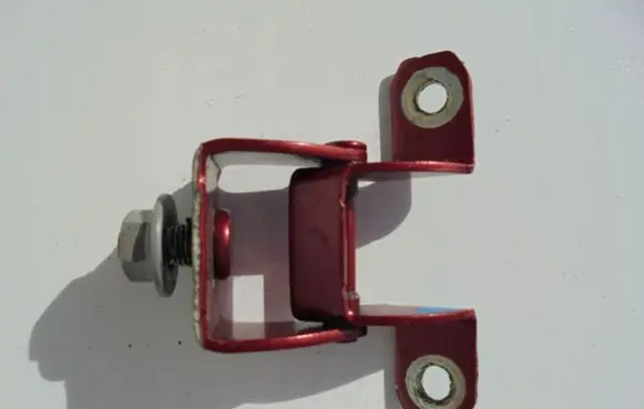 Nissan Pulsar Rear door lower hinge
