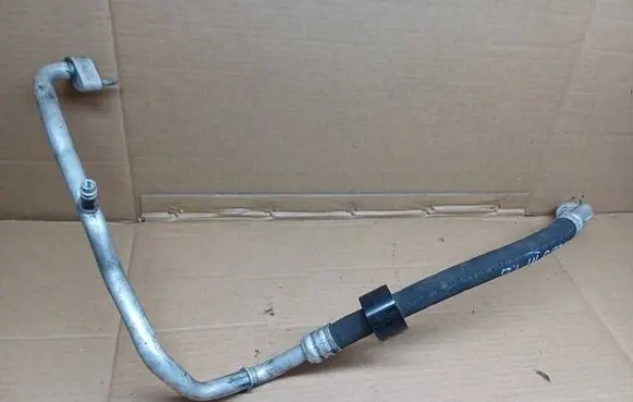 Seat Leon (5F) Air conditioning (A/C) pipe/hose 5Q0820743G 130114