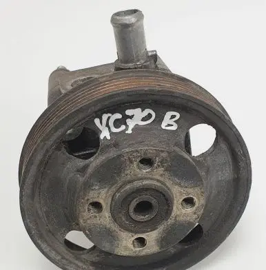 Volvo XC70 Power steering pump 31202095