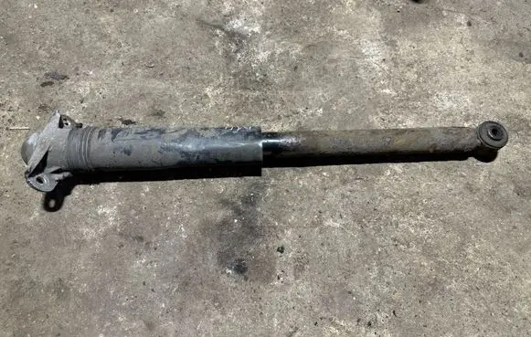 Volkswagen Golf VII Rear shock absorber/damper