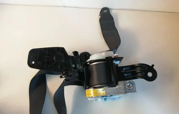 Lexus ES 250 - 300 - 330 Front seatbelt C80167HL07