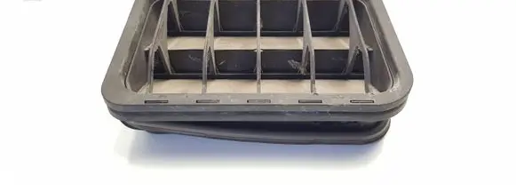 Mercedes-Benz CLK A209 C209 Quarter panel pressure vent 2038300142