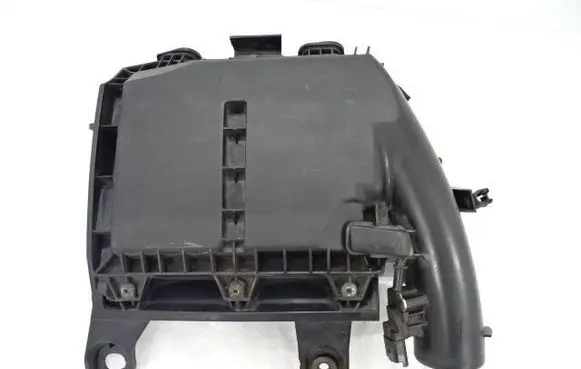Peugeot 308 Air filter box 9806561080