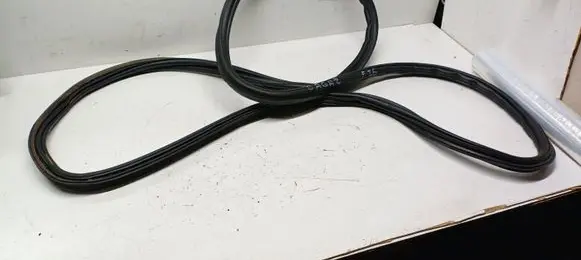 BMW X4 F26 Trunk rubber seal (body) 