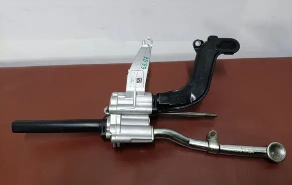 BMW M2 F87 Oil pump 7853349 11417853349