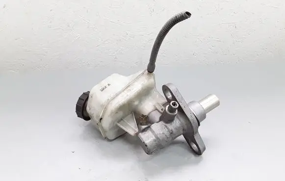 Opel Insignia A Master brake cylinder 03350890241