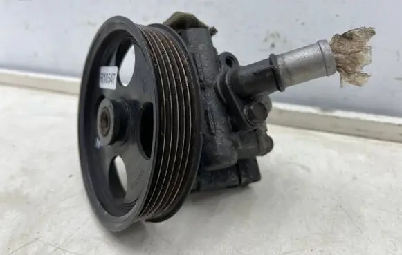 Opel Insignia A Power steering pump 13309336