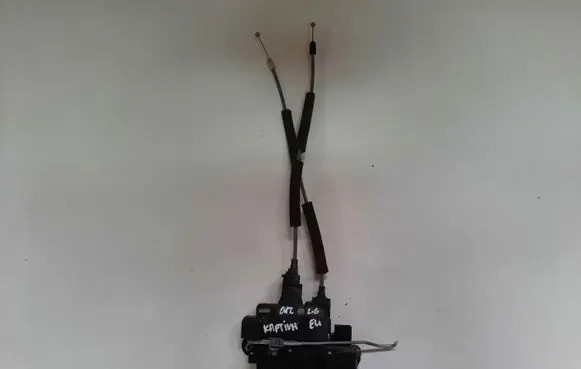 Chevrolet Captiva Rear door lock