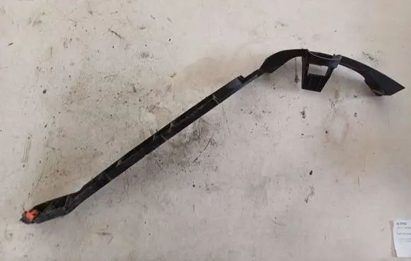Opel Vectra C Rear bumper mounting bracket 24402935