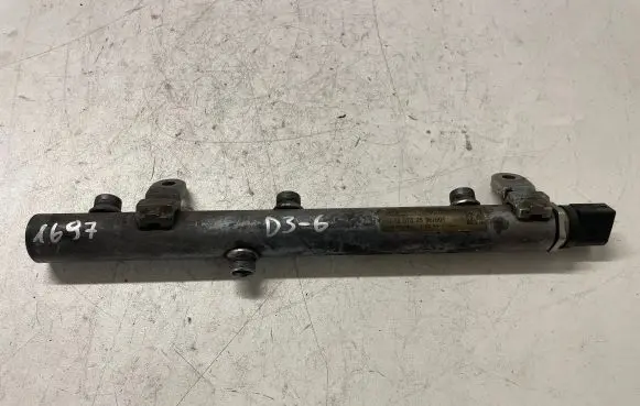 Mercedes-Benz CLS C219 Fuel main line pipe A6420702595 0281002504