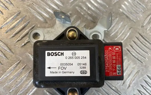 Subaru Forester SG ESP acceleration yaw rate sensor 0265005254 27542SA000