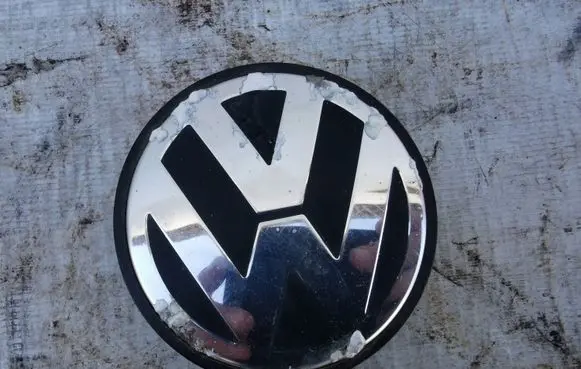 Volkswagen Golf VI Original wheel cap 3B7601171
