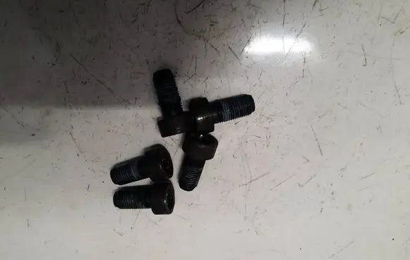 Opel Zafira B Nuts/bolts 