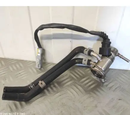Renault Express AdBlue injector 208995377R M182403983