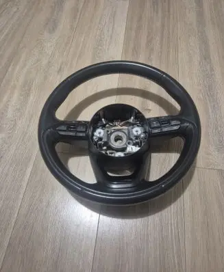 Toyota Yaris XP210 Steering wheel 45100K0140 6436038