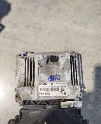 Opel Insignia A Engine control unit/module 55566276 0281014449