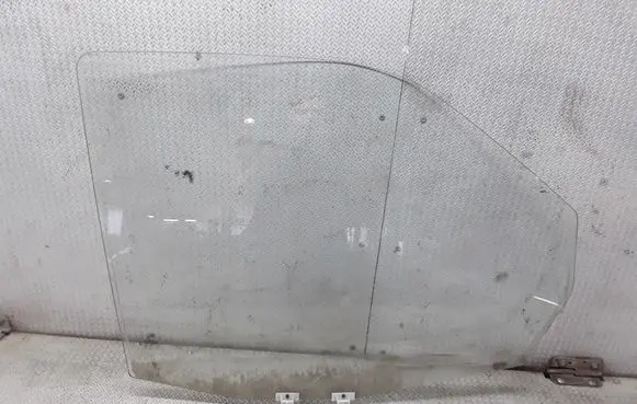 Mercedes-Benz Vito Viano W638 Front door window/glass (coupe) 
