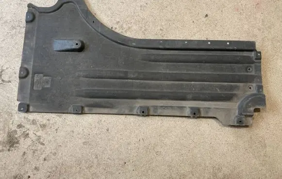 BMW X7 G07 Side bottom protection 9477802