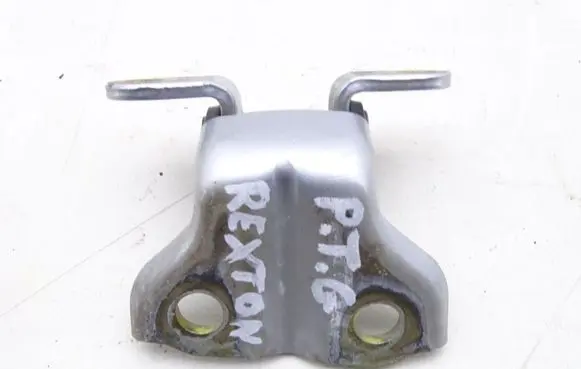 SsangYong Rexton Rear door hinge set SSANGYONG_REXTON_ZAWIAS_DRZWI_PRAWY_TYŁ_GÓRA_SAF