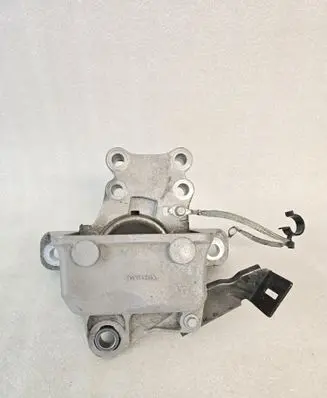 Engine mount bracket
