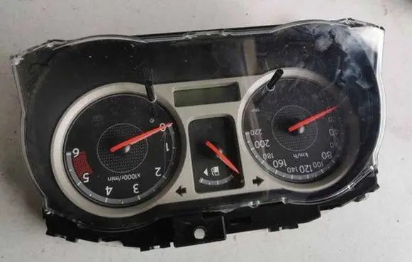 Nissan Note (E11) Speedometer (instrument cluster) 9U30C