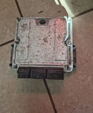 Renault Laguna II Engine control unit/module 8200309321 8200309316 0281011324