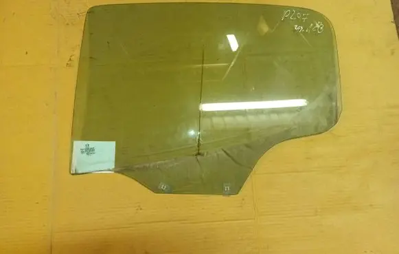 Peugeot 207 Rear door window glass