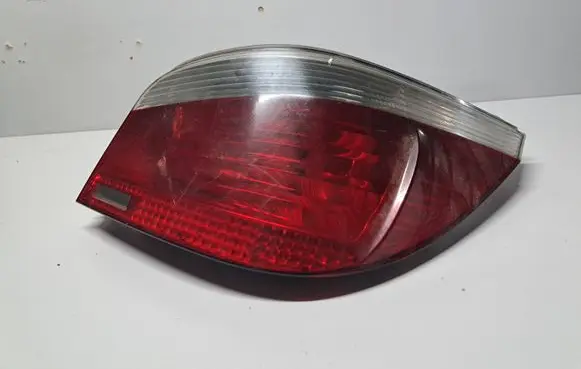 BMW 5 E60 E61 Rear/tail lights 6910768